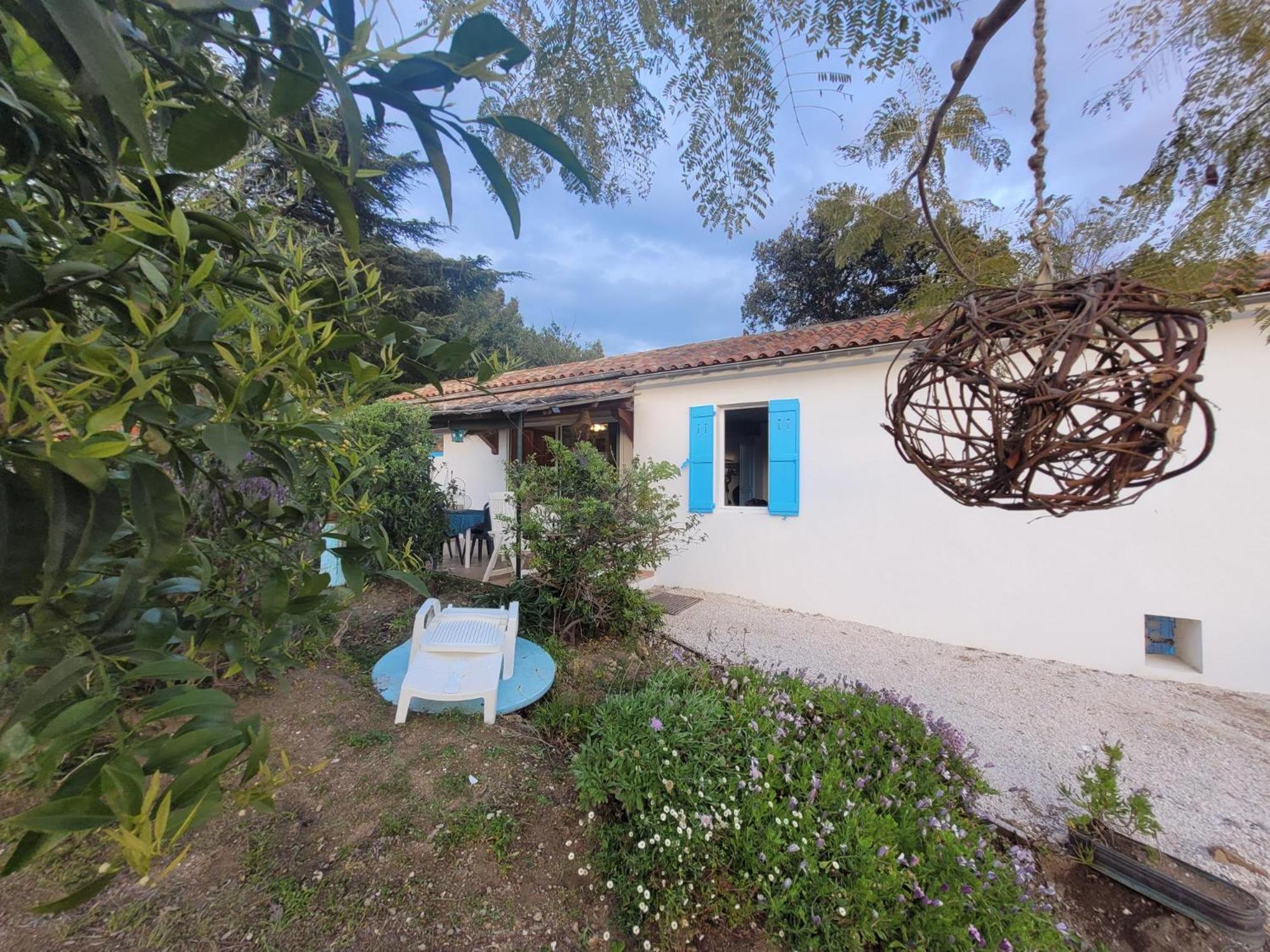 Maison 4 Face A La Grand Jardin Ideal Famille Avec Pluri Animaux Saint Clair Holiday home *