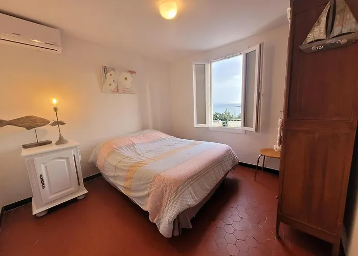 Maison 4 Face A La Mer Grand Jardin Ideal Famille Avec Pluri Animaux Saint Clair Le Lavandou